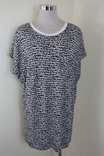 Load image into Gallery viewer, Vintage LOUIS VUITTON Modal Black White Graffiti Signatures Logo Pocket Tunic Mini Dress Medium 6 7 8