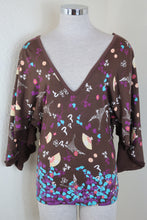 Load image into Gallery viewer, EVISU Brown Floral Vneck 3/4 Sleeves Top Blouse Medium Large 6 7 8