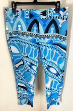 Load image into Gallery viewer, Vintage Emilio Pucci Vivara Print Silk Cropped Pants Trousers Italy Size 40 US 4 6 S M