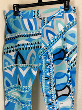Load image into Gallery viewer, Vintage Emilio Pucci Vivara Print Silk Cropped Pants Trousers Italy Size 40 US 4 6 S M