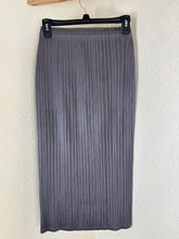 Load image into Gallery viewer, Pleats Please Issey Miyake Gray Pleated Long Skirt 2 Pockets Small 1 2