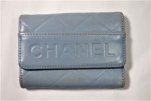 Load image into Gallery viewer, CHANEL Powder Blue Quilted Leather 6 Key Ring Key Case Purse
