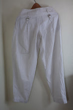Load image into Gallery viewer, Vintage DOLCE &amp; GABBANA White Pinstripes Trouser Pants Small 40 6 7

