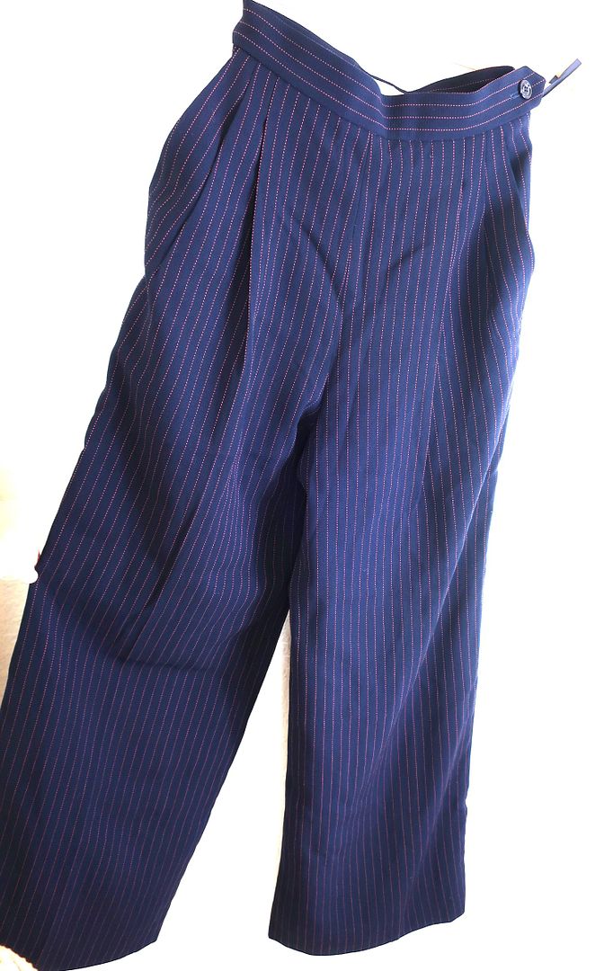 Vintage CHRISTIAN DIOR Navy Pinstripes Wool Wide Baggy MidRise Jeans Trouser Pants Small 36 0 2 4