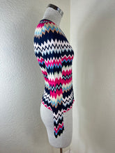 Load image into Gallery viewer, Vintage Missoni Italy Chevron Zigzag Knit Cardigan Fuchsia Navy IT 40 US 4 XS Small 2 4
