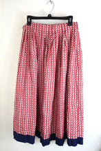 Load image into Gallery viewer, VALENTINO Optical Print Red V-Print Pleated Silk Twill V Pattern Logo Maxi Skirt 40 6 7 8
