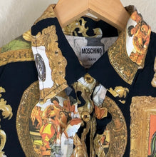 Load image into Gallery viewer, 90s Moschino Jeans Art Gallery Shirt Ruffle Framed Mona Lisa Picasso 46 Unisex S Man L Woman
