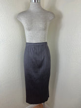 Load image into Gallery viewer, Pleats Please Issey Miyake Gray Pleated Long Skirt 2 Pockets Small 1 2
