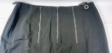 Load image into Gallery viewer, Vintage Chanel 2000 00T Zipper Detail Wool Pencil Skirt Black FR 40 US 7 8 Medium
