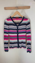 Load and play video in Gallery viewer, Vintage Missoni Italy Chevron Zigzag Knit Cardigan Fuchsia Navy IT 40 US 4 XS Small 2 4
