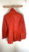 Load and play video in Gallery viewer, Vintage KENZO JUNGLE Orange Lambskin Leather Jacket Blazer Made In Belgium Sz 36 Small 2 4
