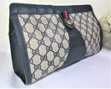 Load image into Gallery viewer, Vintage GUCCI GG Web Signature Velcro Large Clutch Hand Bag
