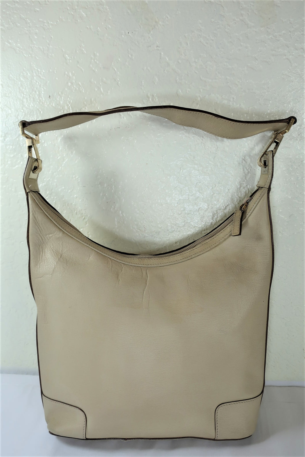 Vintage GUCCI Cream Beige Leather Medium Hobo Shoulder Bag Italy