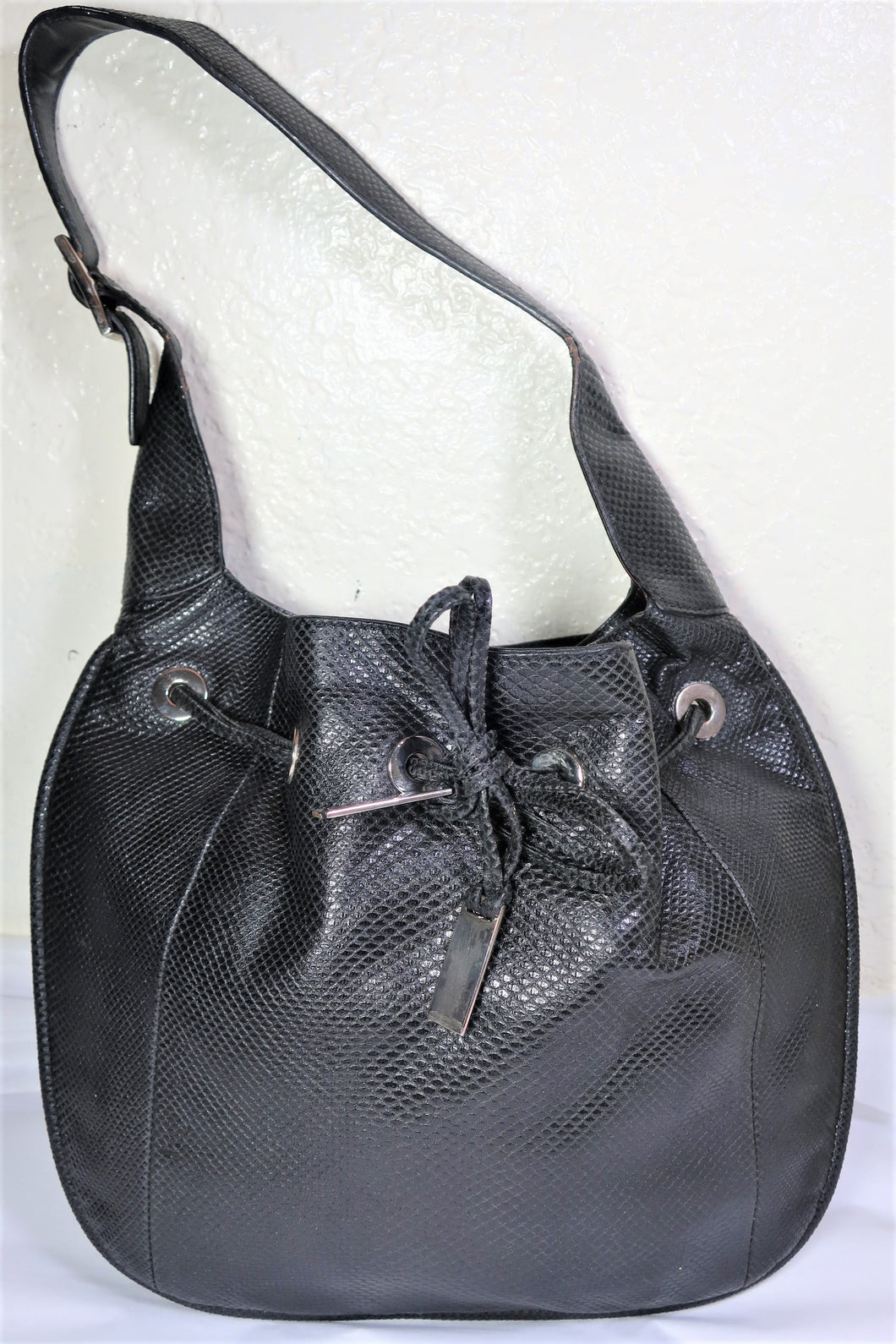 Vintage GUCCI Black Snakeprint Leather Hobo SHoulder Bag Small ITaly