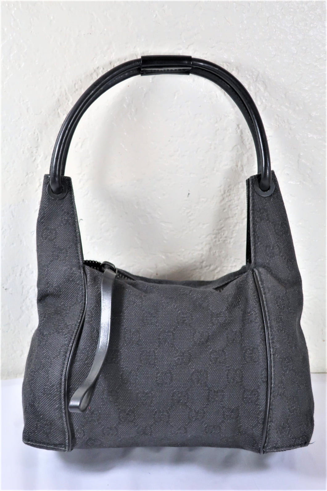 GUCCI Black Canvas GG Logo Signatures Black Leather Handle Hobo Shoulder Bag