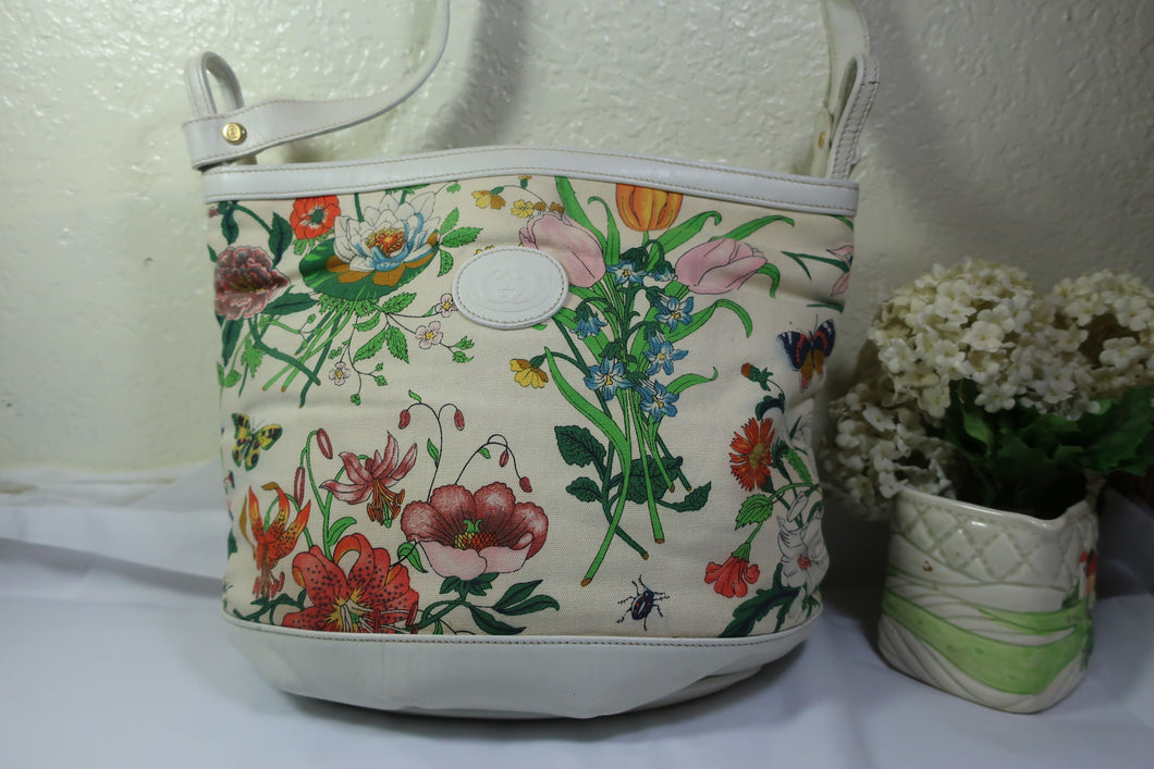 Vintage GUCCI Roundish Bucket Floral Spring Flowers Shoulder Bag