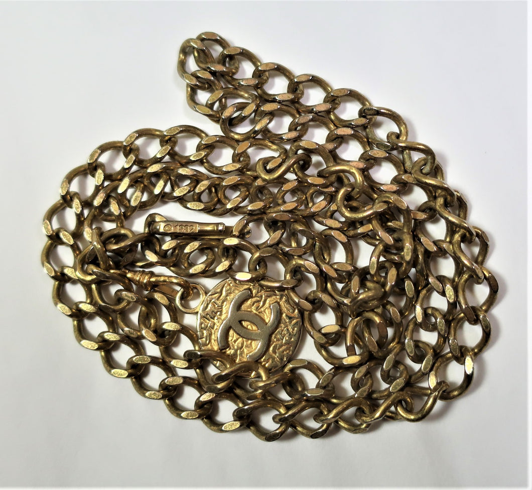 Vintage CHANEL Gold-tone Long Metal Chain Belt Necklace Large CC 1982 80's Chanel