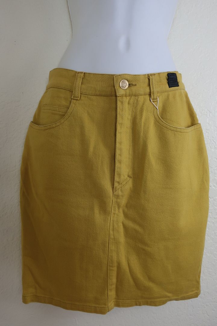 NWT New GIANNI VERSACE Jeans COUTURE Mustard Yellow Pencil Mini SKirt Medusa Small 28 42 4 5 6
