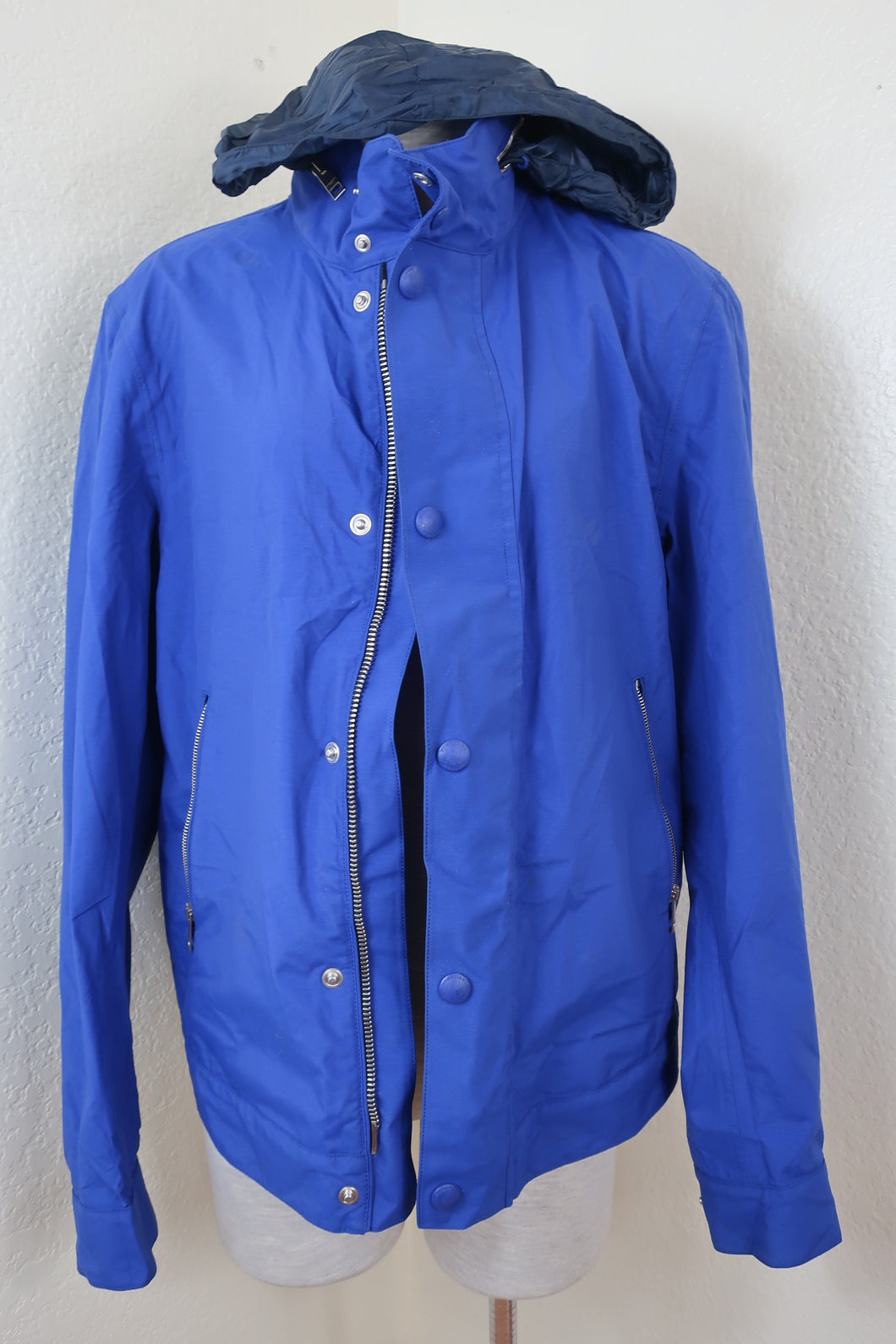 Vintage BURBERRY Hip HOp Blue Nylon Hoodie Rain Jacket WIndbreaker Medium 5 6 7