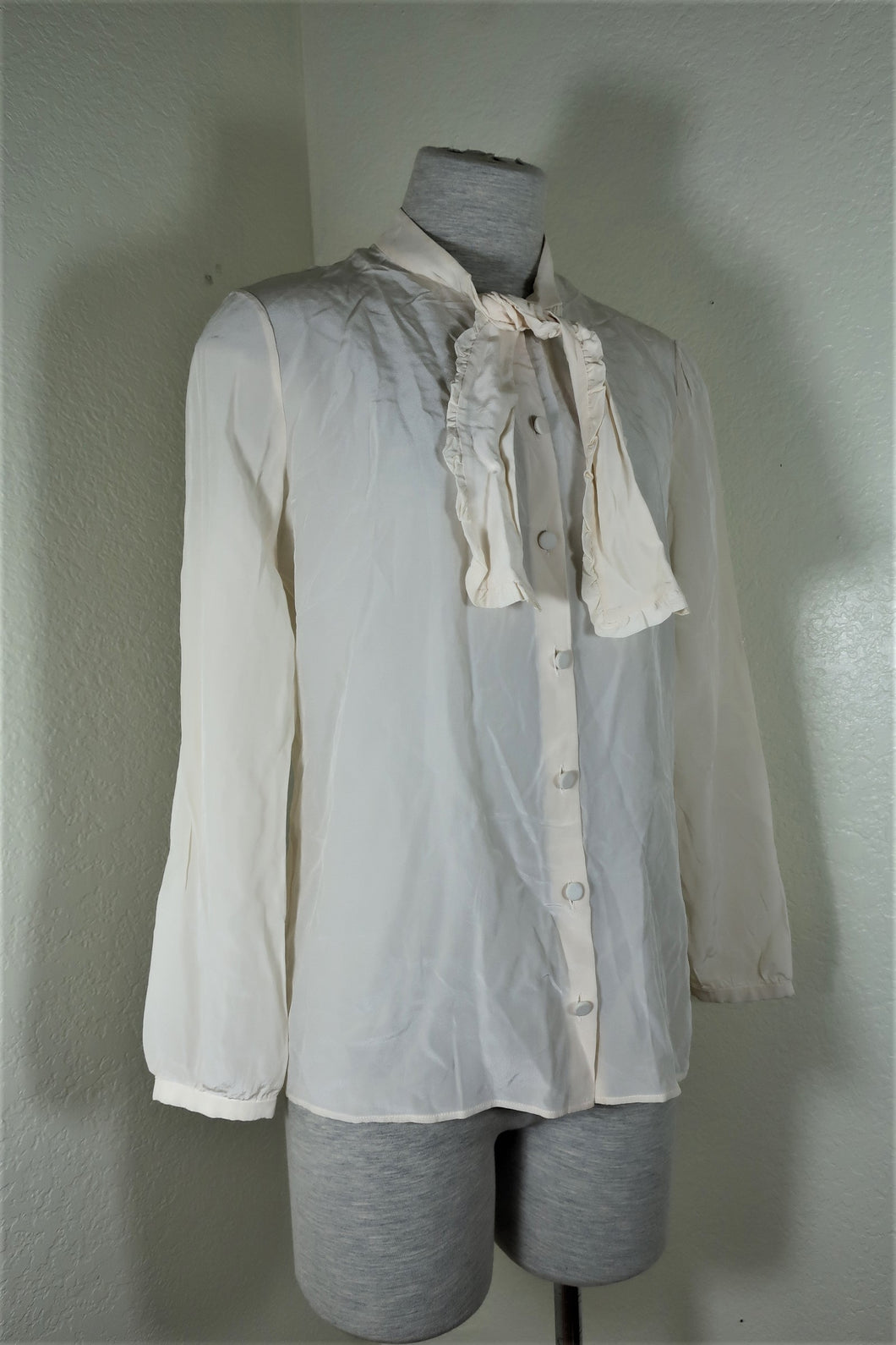 YSL Yves Saint LAURENT Cream White Silk Long SLeeves Bow Top Medium 6 7 8