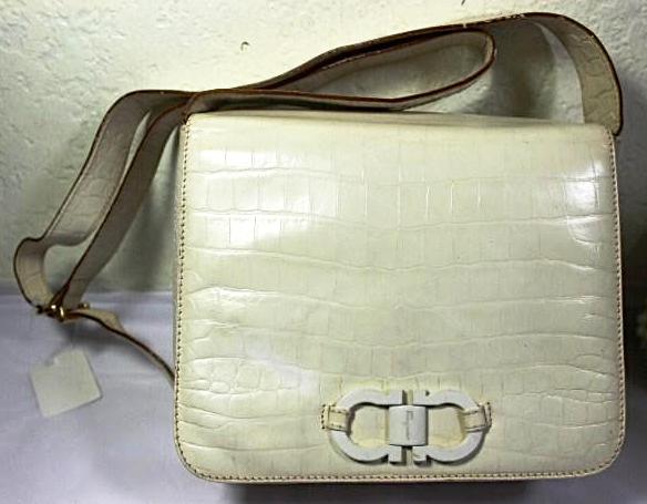 Vintage Salvatore FERRAGAMO White Croc Stamped Leather Small Shoulder Bag Italy